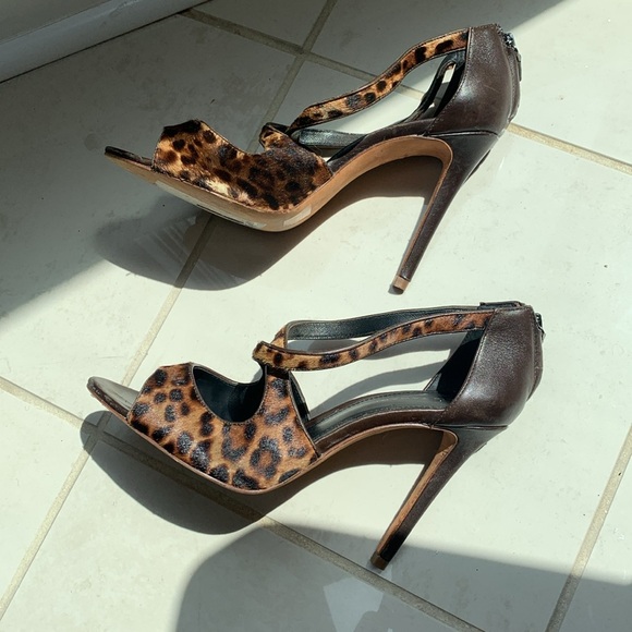 Elie Tahari Samba Heels - Picture 2 of 6